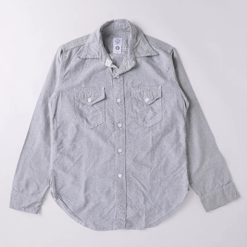 Stylish Grey Button-Down Shirt for Versatile Wear-Light Shirt : oxford light green "Dead Stock"