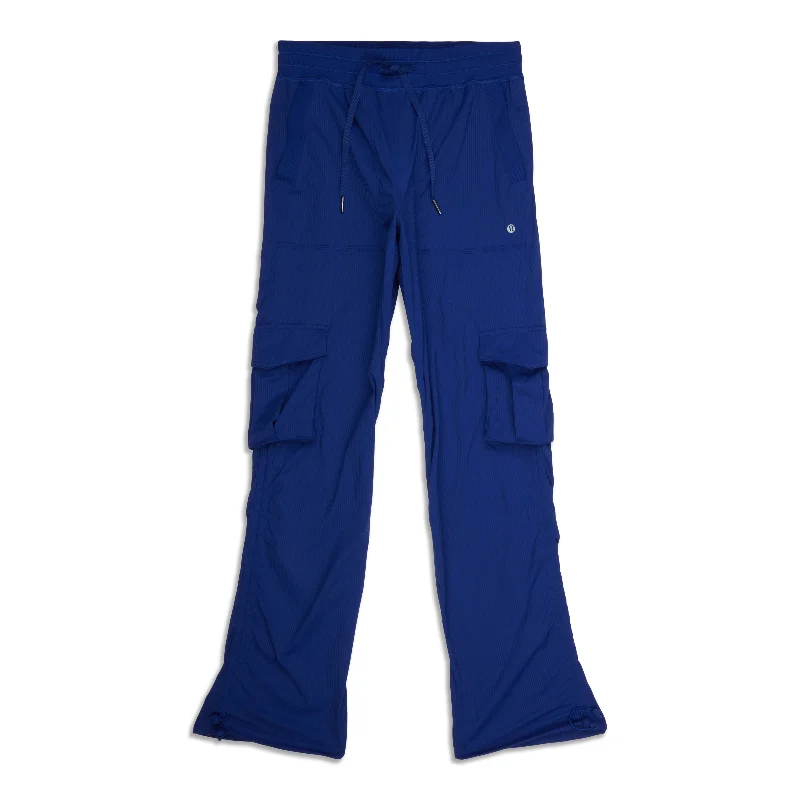 Trendy Utility Pants for Practical Fashion-Dance Studio Relaxed-Fit Mid-Rise Cargo Pant - Resale