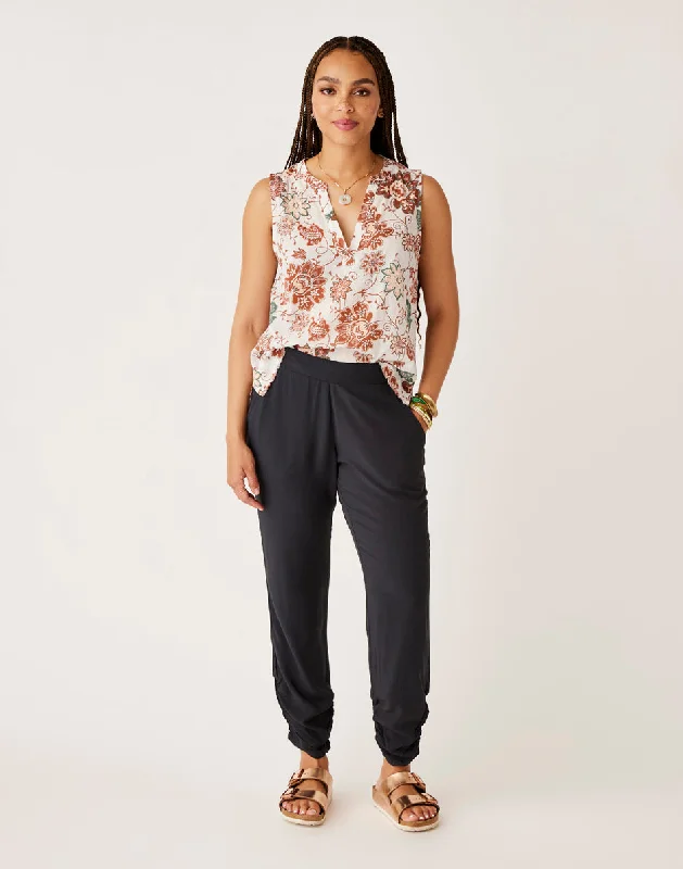 Classic Denim Jeans for Everyday Wear-Avery Beach Pant: Black